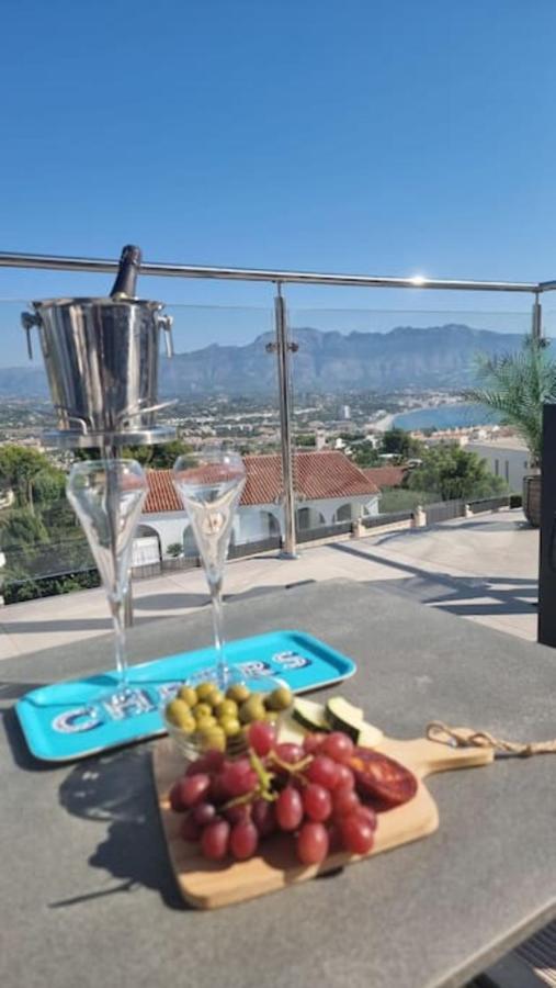 הוילה אלביר Magnificent View And Pool מראה חיצוני תמונה