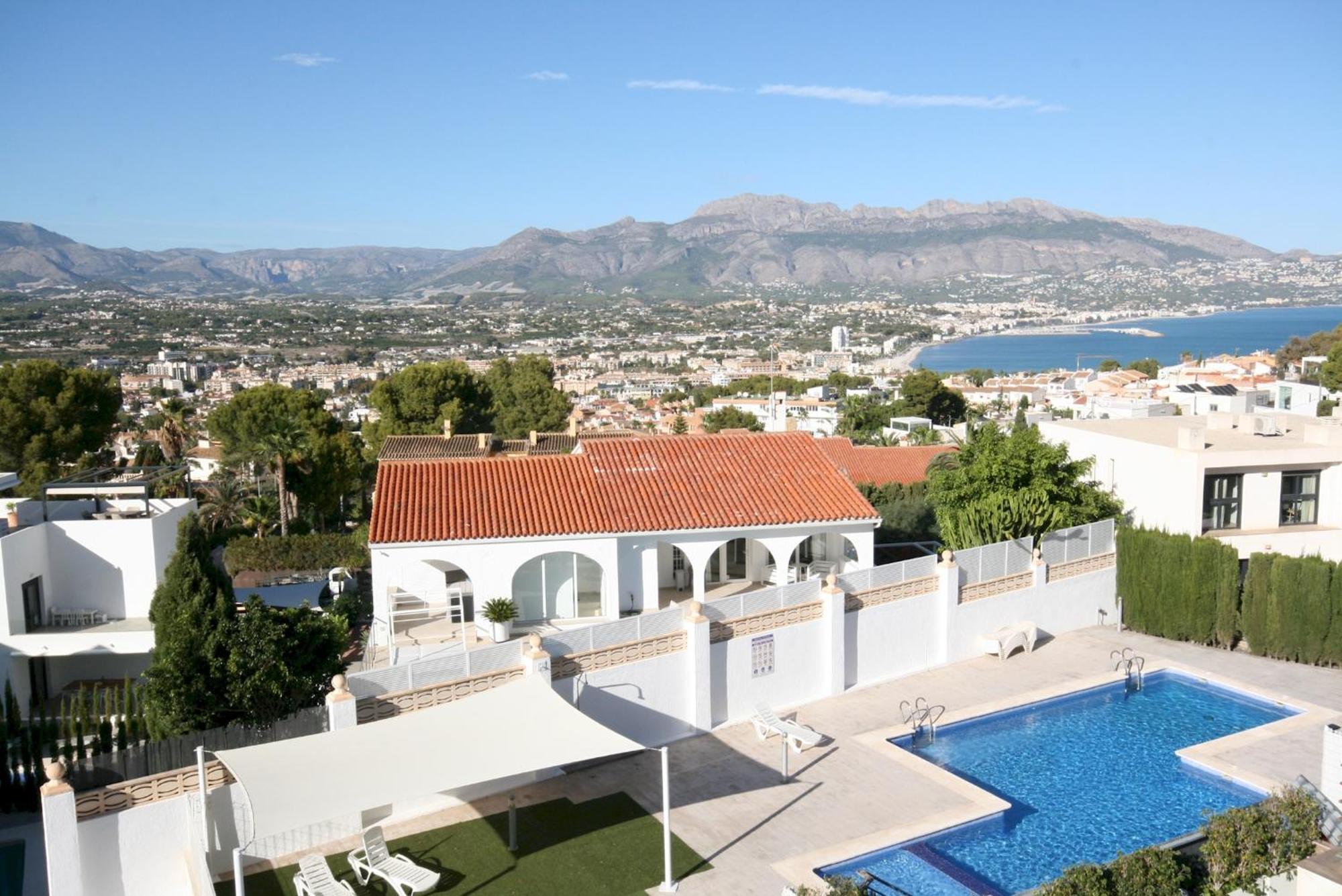 הוילה אלביר Magnificent View And Pool מראה חיצוני תמונה